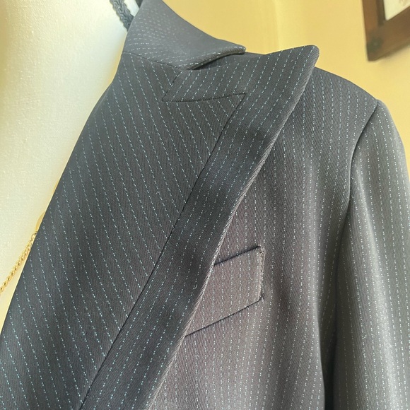 Allen B pinstriped suit jacket with paisley lining. - Picture 10 of 16